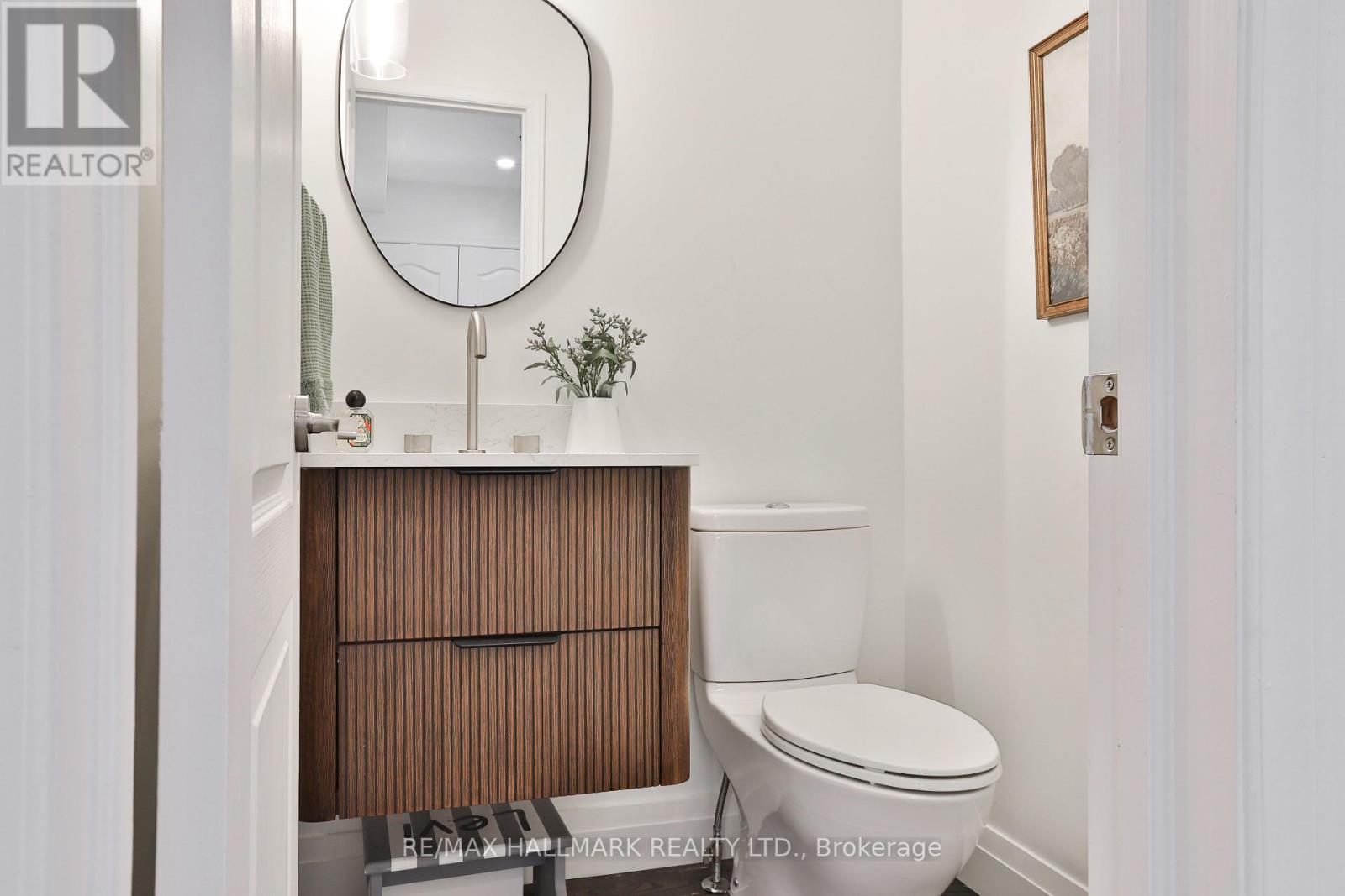 163 Roe Avenue, Toronto, Ontario  M5M 2J1 - Photo 18 - C13783964