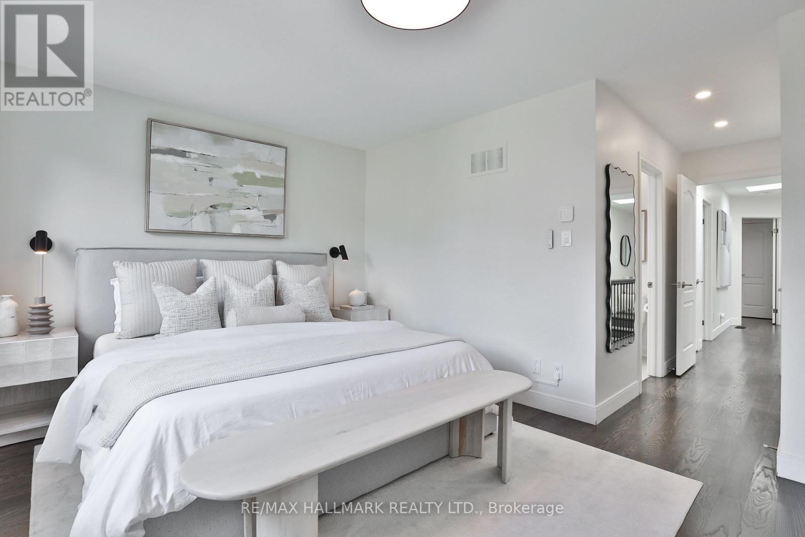 163 Roe Avenue, Toronto, Ontario  M5M 2J1 - Photo 22 - C13783964