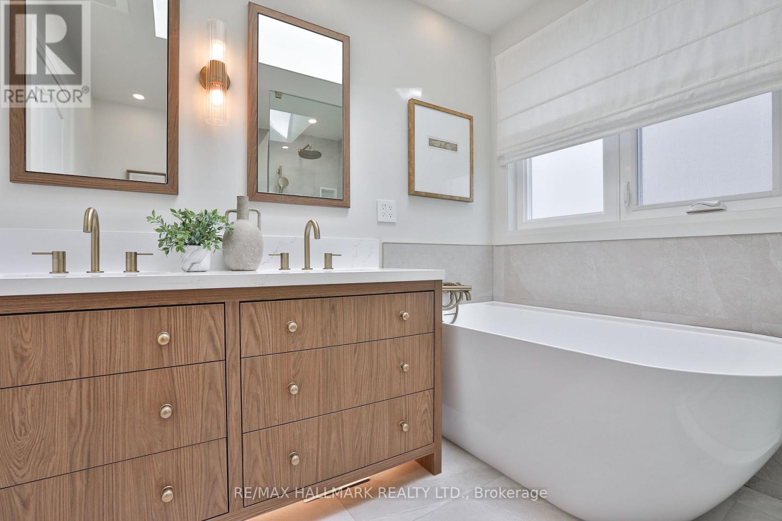 163 Roe Avenue, Toronto, Ontario  M5M 2J1 - Photo 25 - C13783964