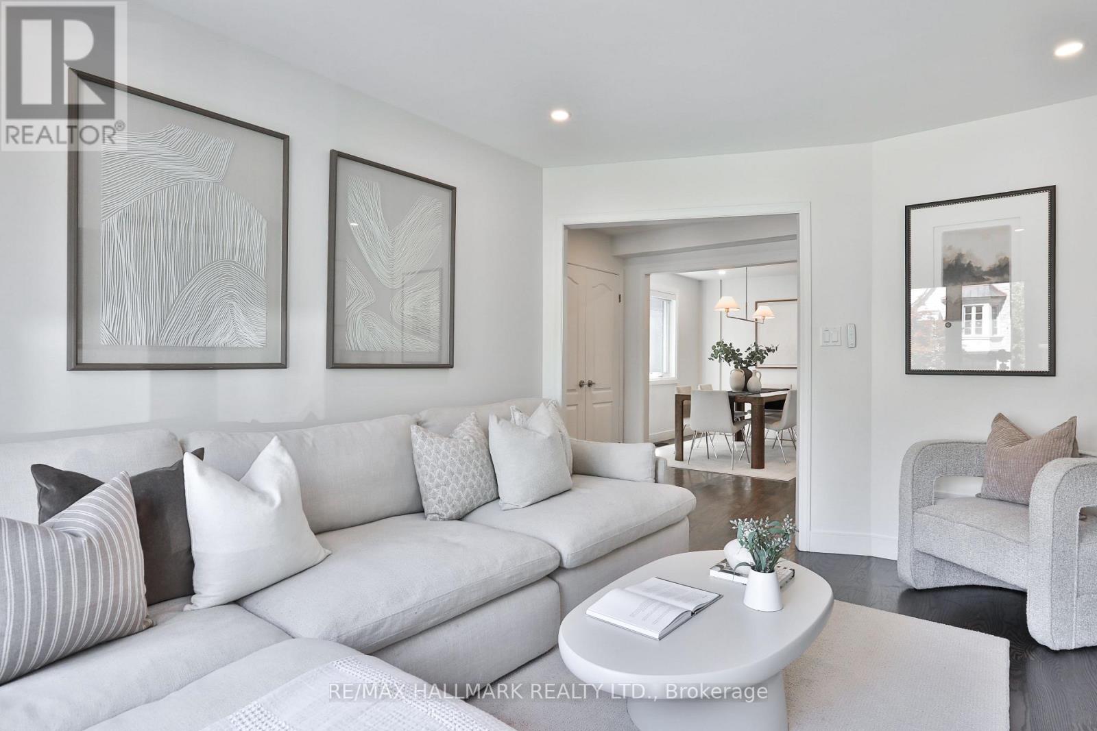 163 Roe Avenue, Toronto, Ontario  M5M 2J1 - Photo 8 - C13783964