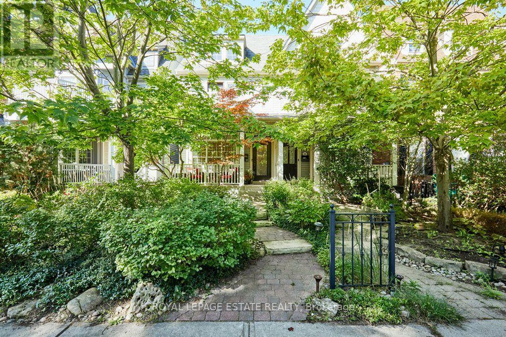 32 JOSEPH DUGGAN ROAD, Toronto, Ontario