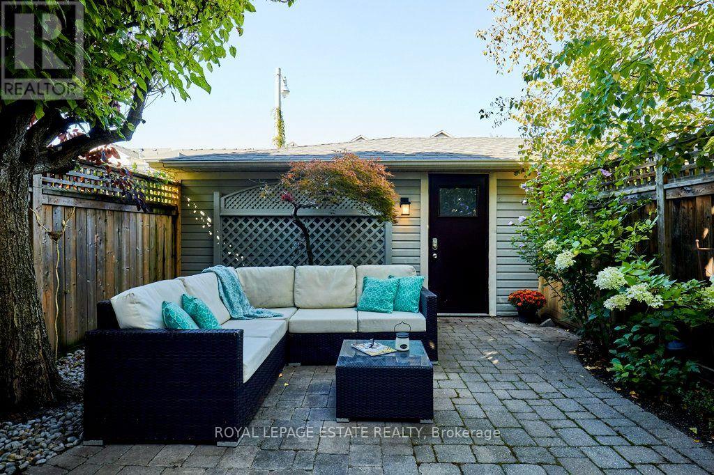 32 Joseph Duggan Road, Toronto, Ontario  M4L 3Y2 - Photo 17 - E13783954