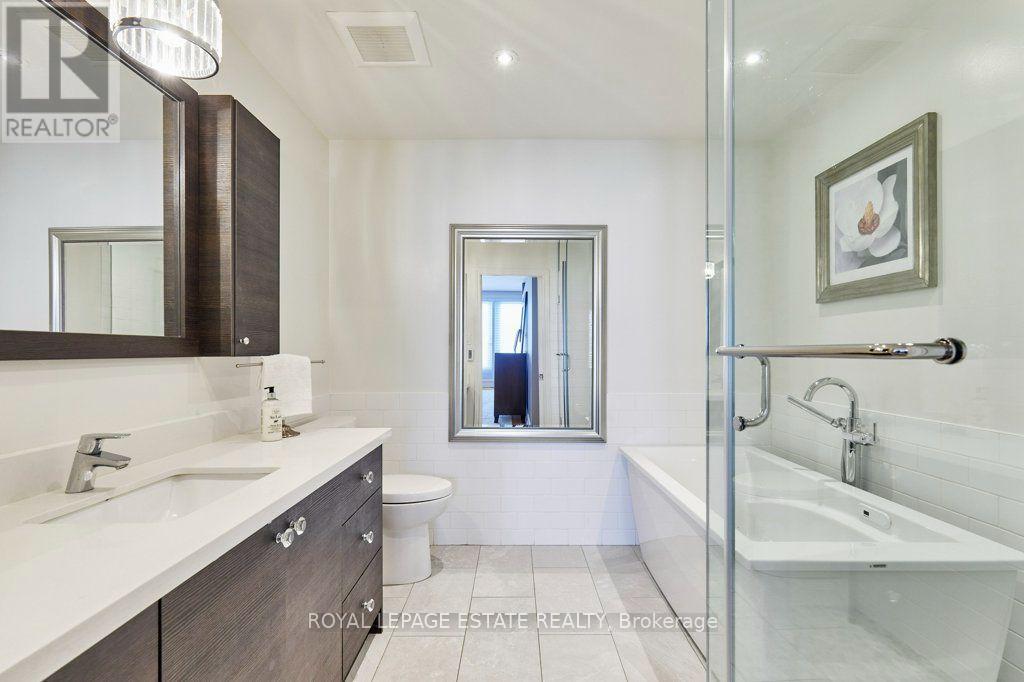 32 Joseph Duggan Road, Toronto, Ontario  M4L 3Y2 - Photo 32 - E13783954