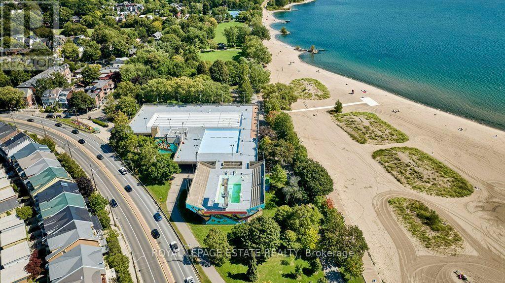 32 Joseph Duggan Road, Toronto, Ontario  M4L 3Y2 - Photo 45 - E13783954