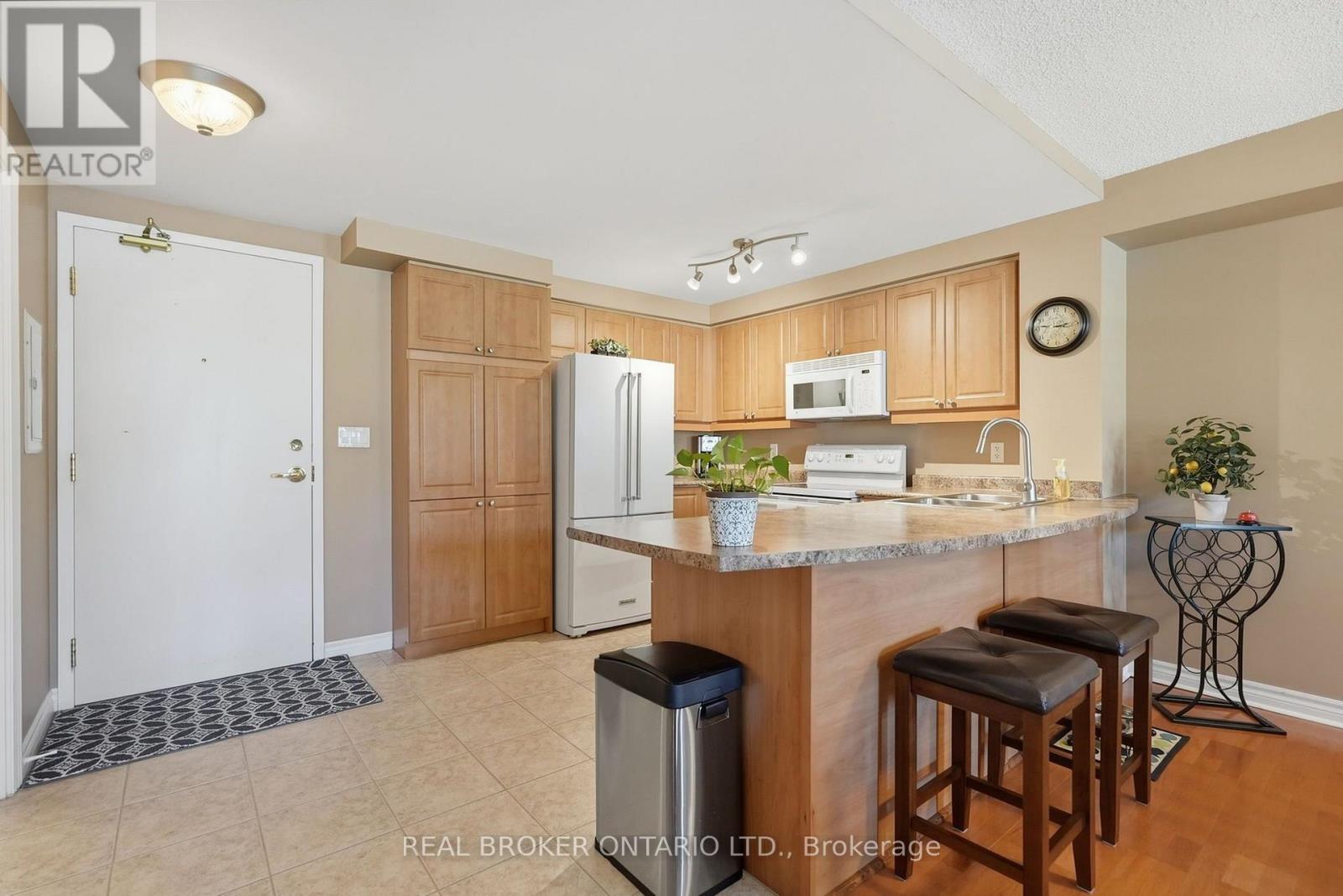 118 - 22 James Hill Court, Uxbridge, Ontario  L9P 1Y6 - Photo 6 - N13783960