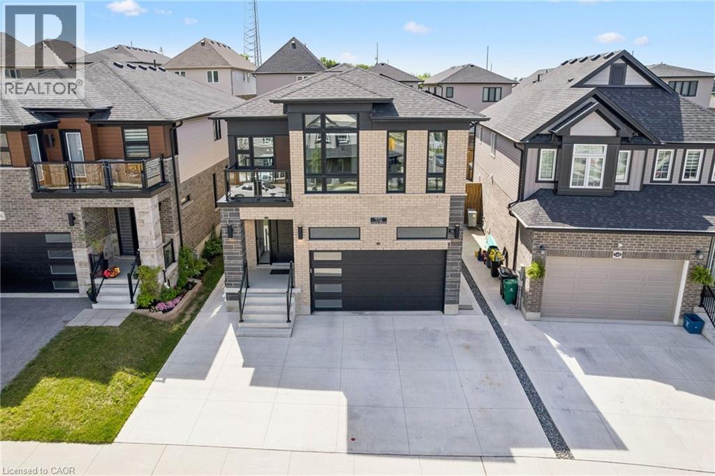 552 Nathalie Crescent, Kitchener, Ontario  N2E 0H9 - Photo 2 - 40863351