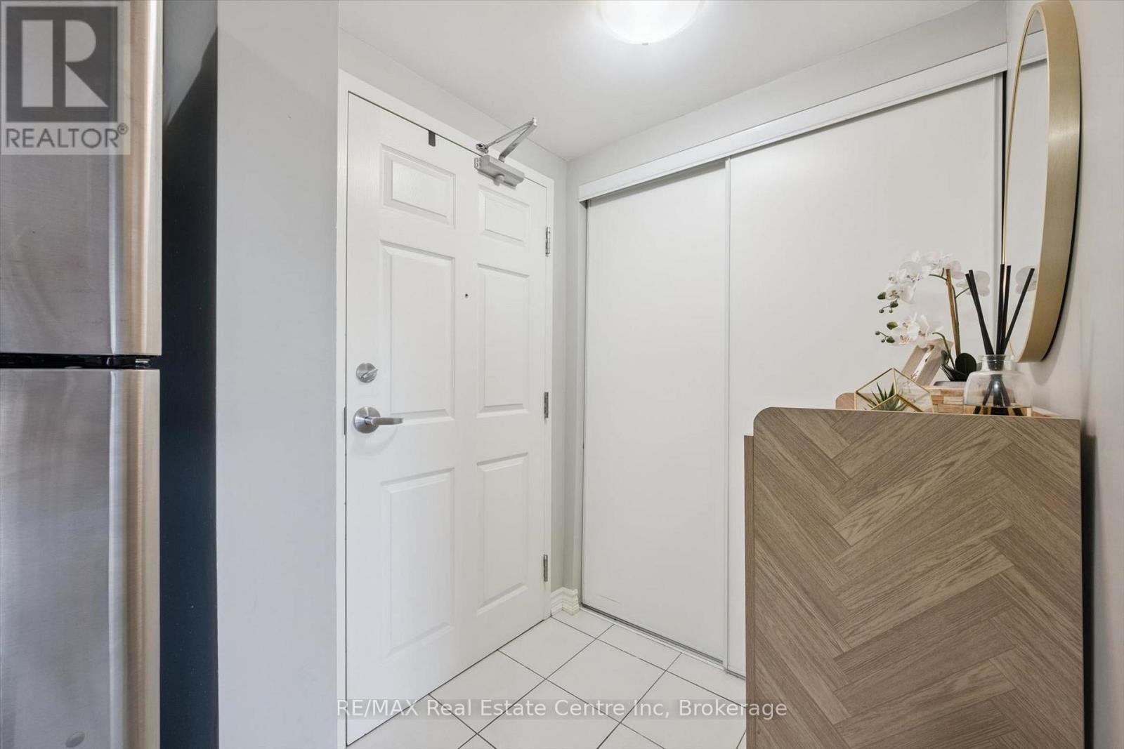 105 - 103 Westminster Crescent, Centre Wellington, Ontario N1M 0C6 - Photo 8 - X13783930