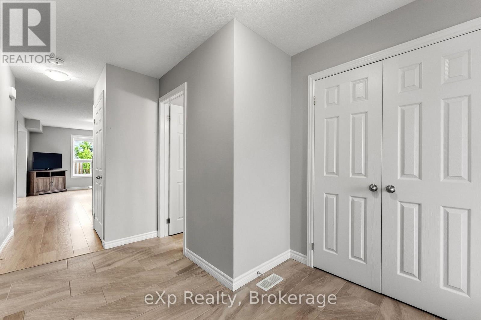 27 Robertson Drive, Stratford, Ontario N5A 0C8 - Photo 12 - X13783944