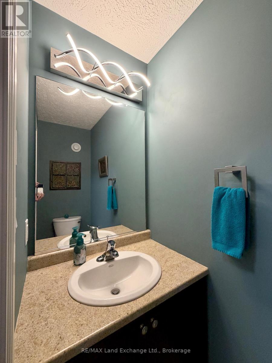 310 Stickel Street, Saugeen Shores, Ontario N0H 2C1 - Photo 13 - X13783978