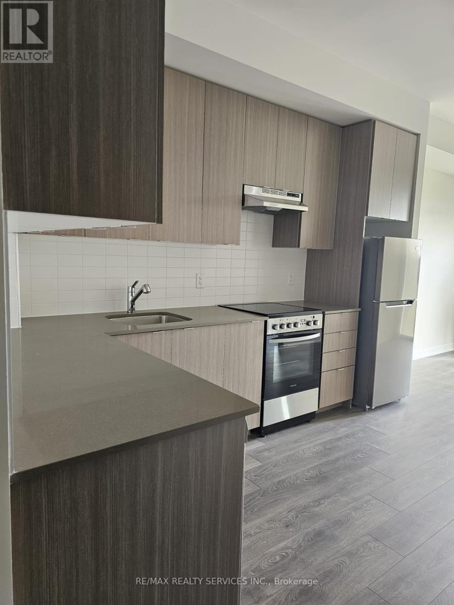 107 - 58 Sky Harbour Drive, Brampton, Ontario  L6Y 6J1 - Photo 6 - W13783936