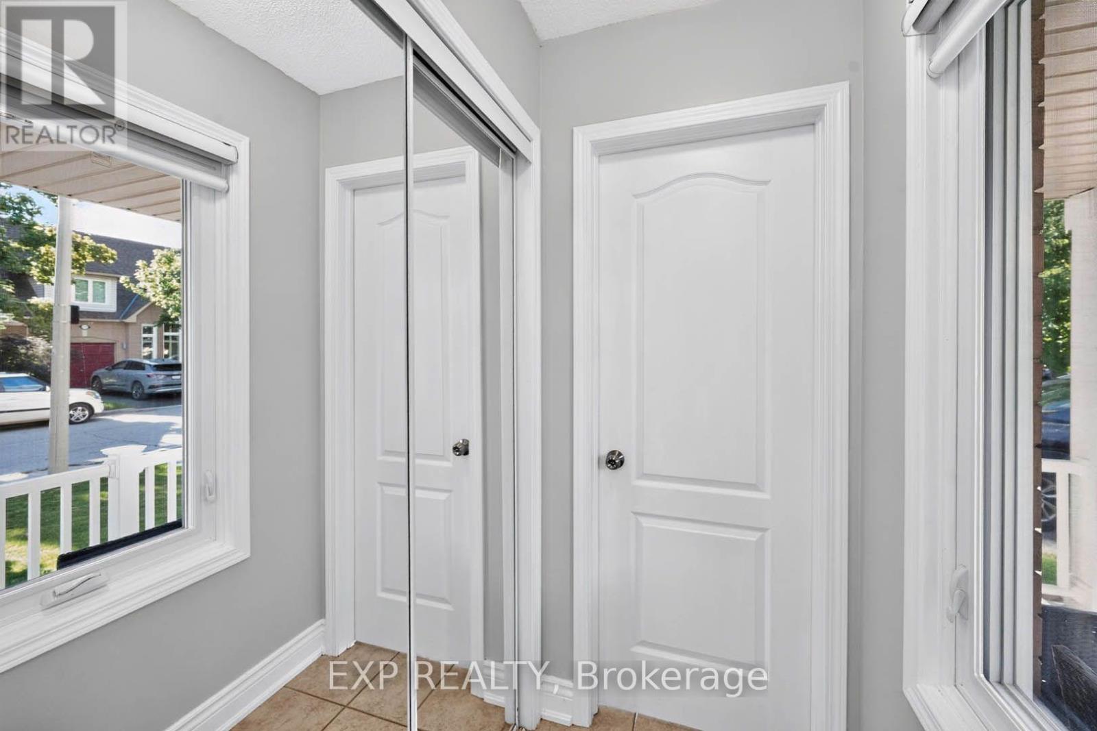 5149 Ridgewell Road, Burlington, Ontario  L7L 6N9 - Photo 8 - W13783968