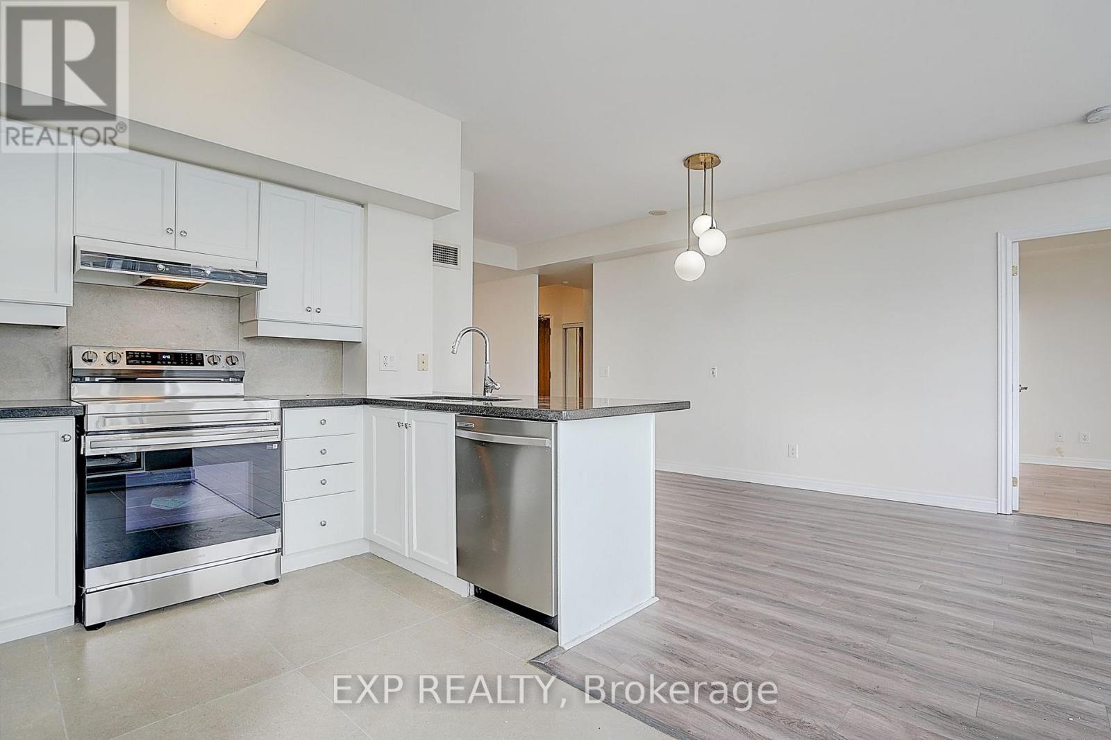 1404 - 60 Disera Drive, Vaughan, Ontario  L4J 9G1 - Photo 13 - N13724798