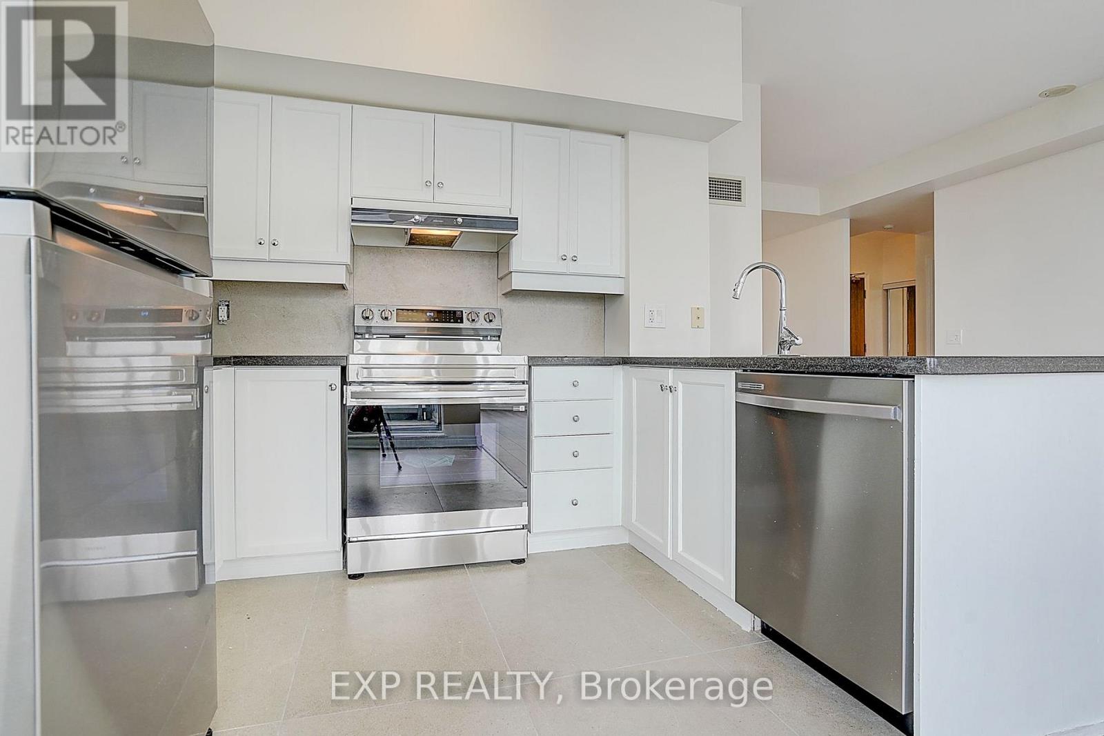 1404 - 60 Disera Drive, Vaughan, Ontario  L4J 9G1 - Photo 11 - N13724798