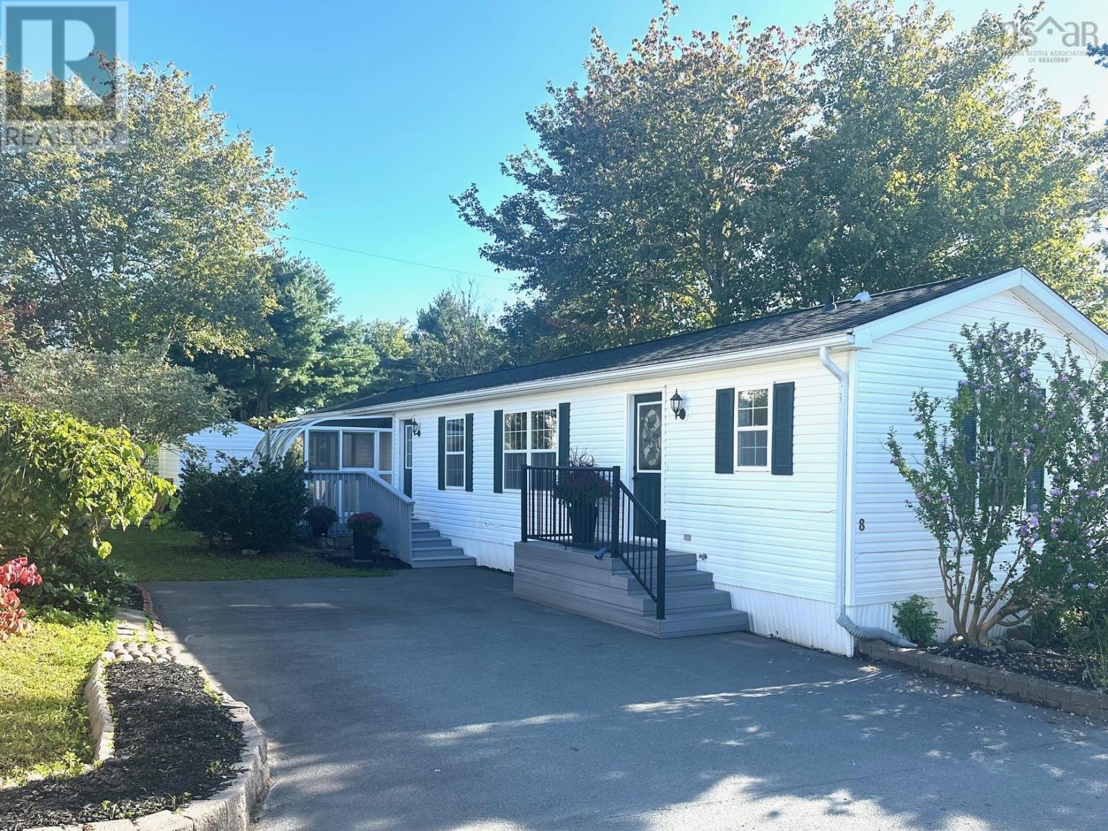 8 Tenth Street, lucasville, Nova Scotia