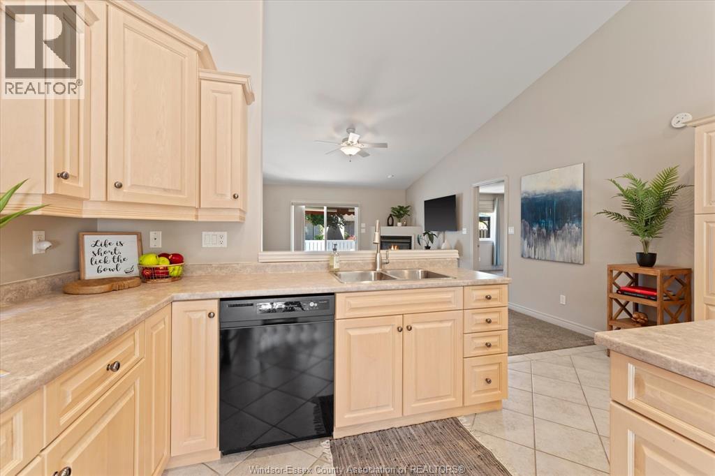 1941 Blue Heron Drive, Windsor, Ontario  N8P 1P6 - Photo 11 - 26022590