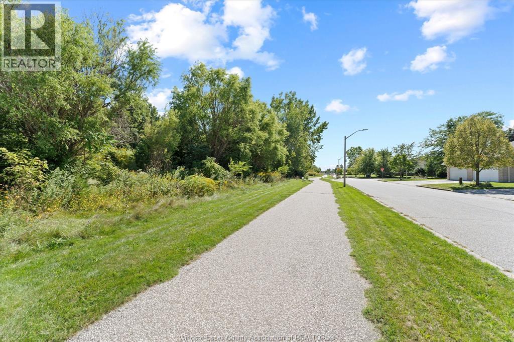 1941 Blue Heron Drive, Windsor, Ontario  N8P 1P6 - Photo 40 - 26022590