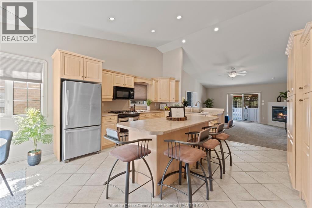 1941 Blue Heron Drive, Windsor, Ontario  N8P 1P6 - Photo 8 - 26022590