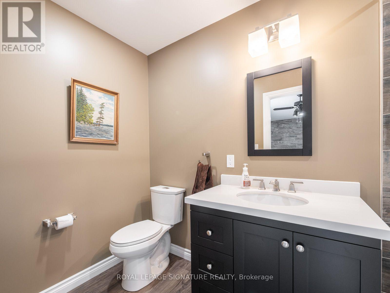 9 Birch Court, Aurora, Ontario  L4G 3K1 - Photo 4 - N13782756