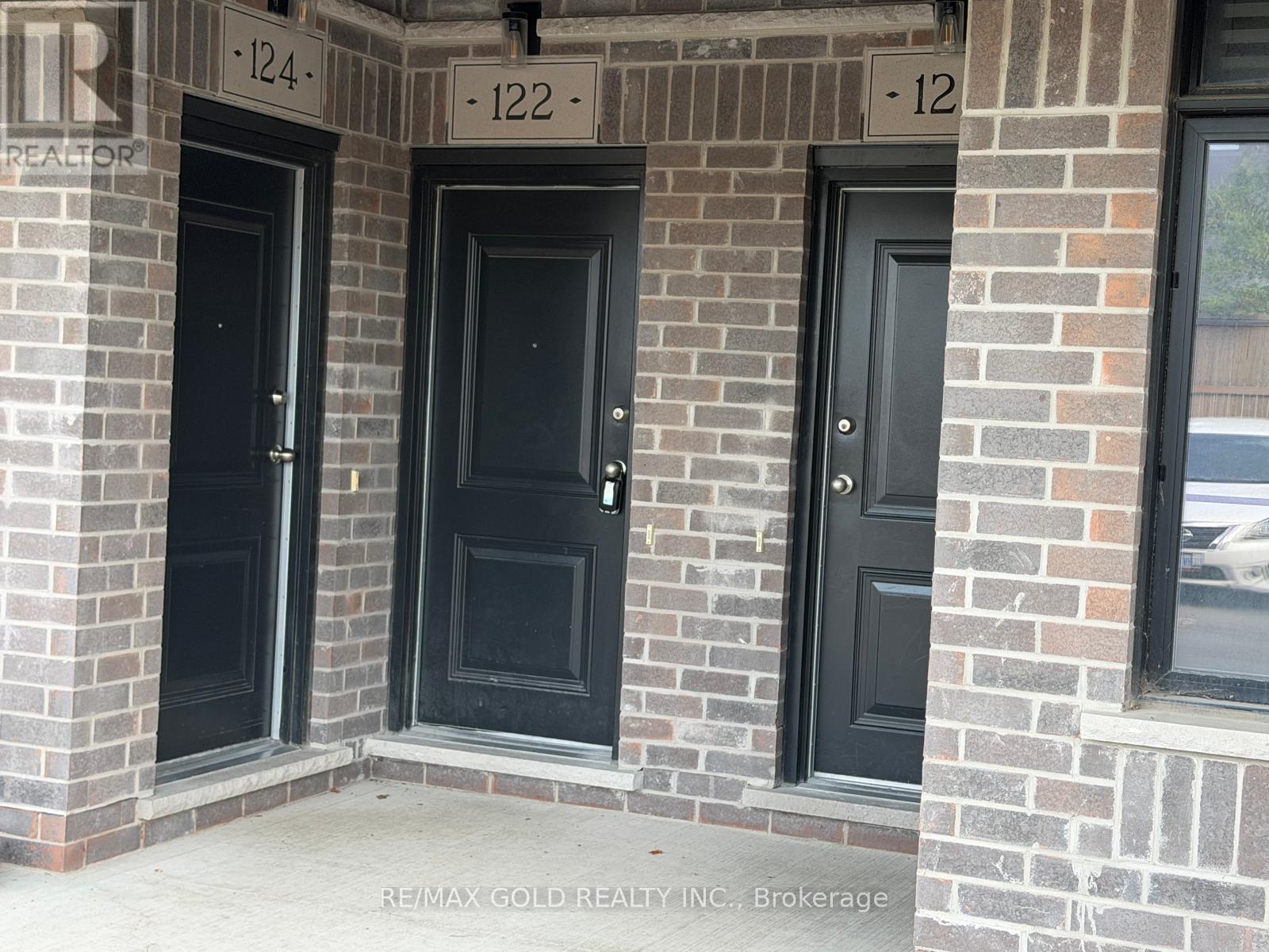 122 Oat Lane, Kitchener, Ontario  N2R 0S8 - Photo 2 - X13776940