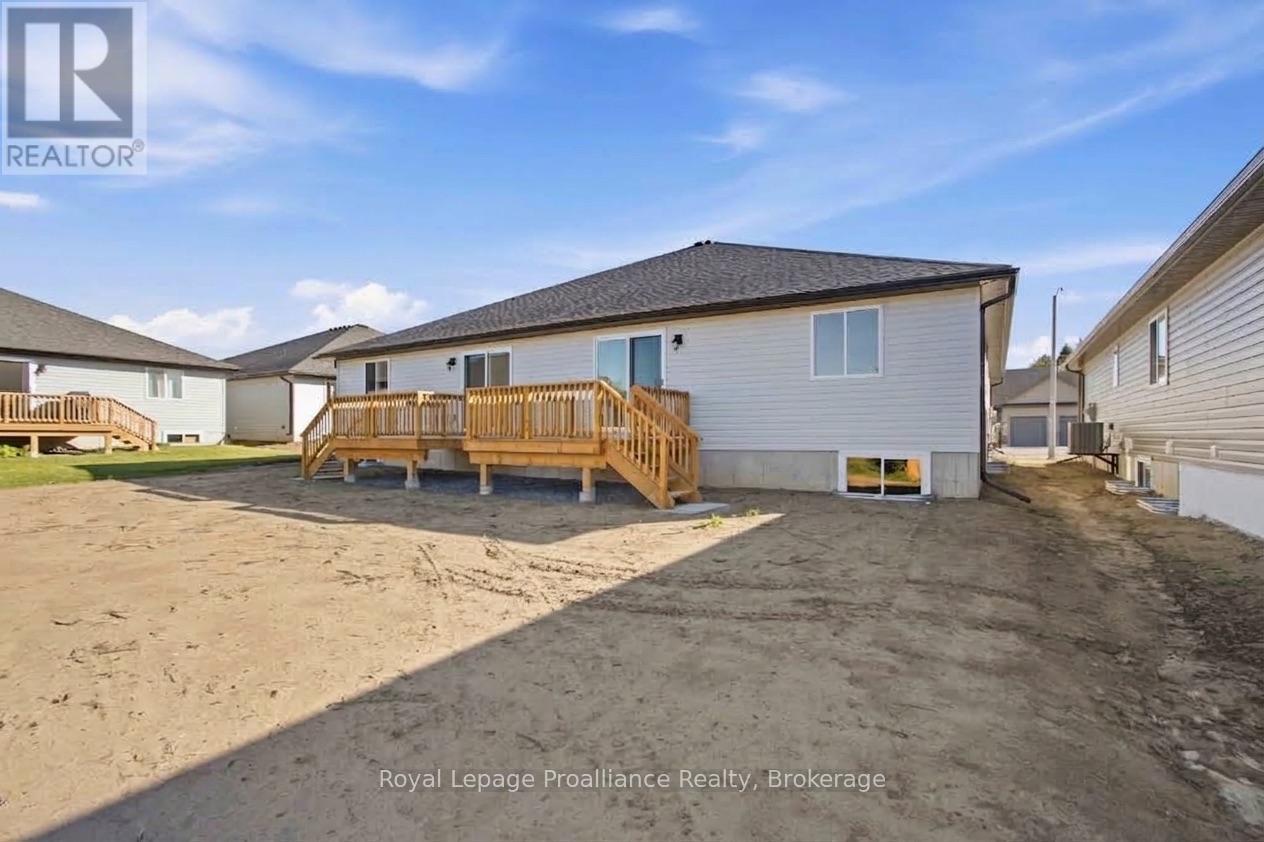 18 CLAYTON JOHN AVENUE photo 20
