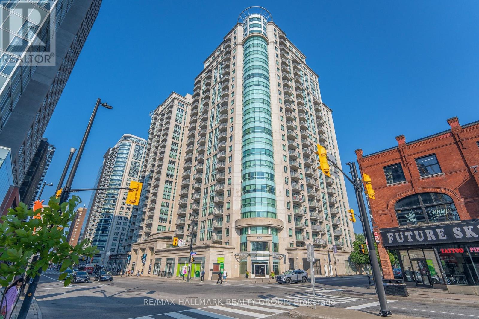 $449,9001405 - 200 Rideau Street, Ottawa, Ontario