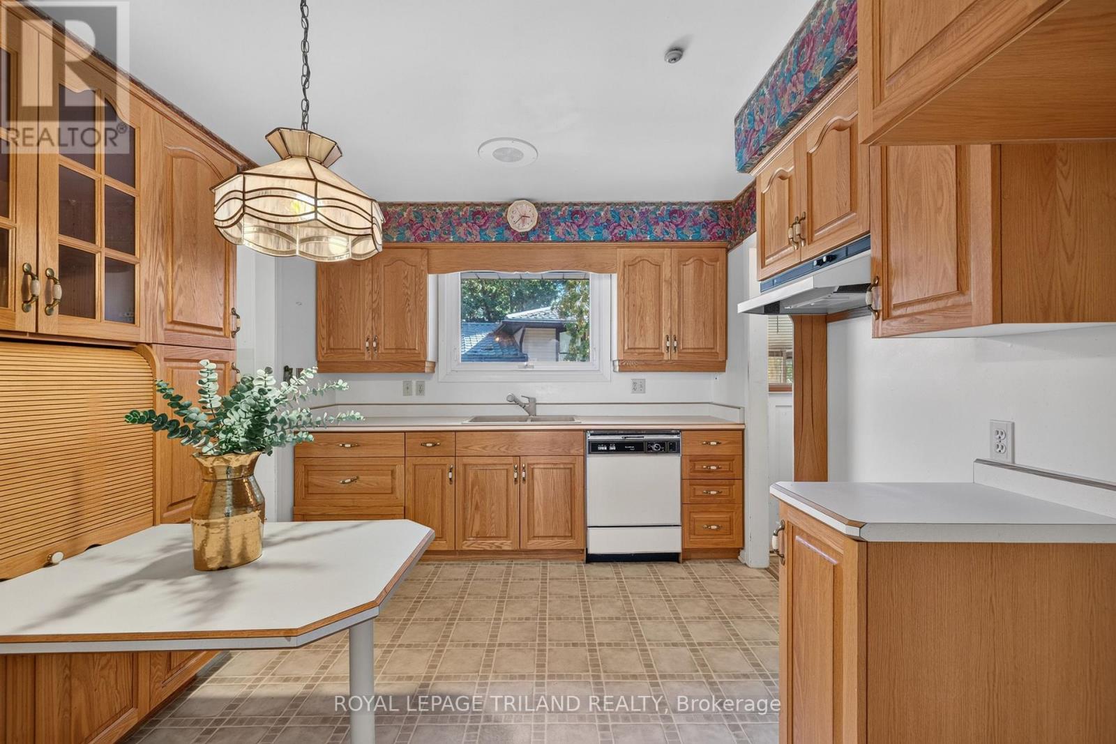 15 Carmen Crescent, London North, Ontario  N5X 2B4 - Photo 12 - X13784002
