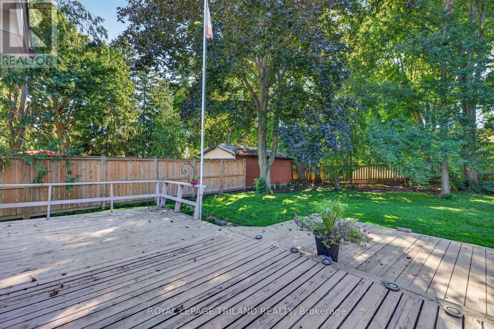 15 Carmen Crescent, London North, Ontario  N5X 2B4 - Photo 35 - X13784002