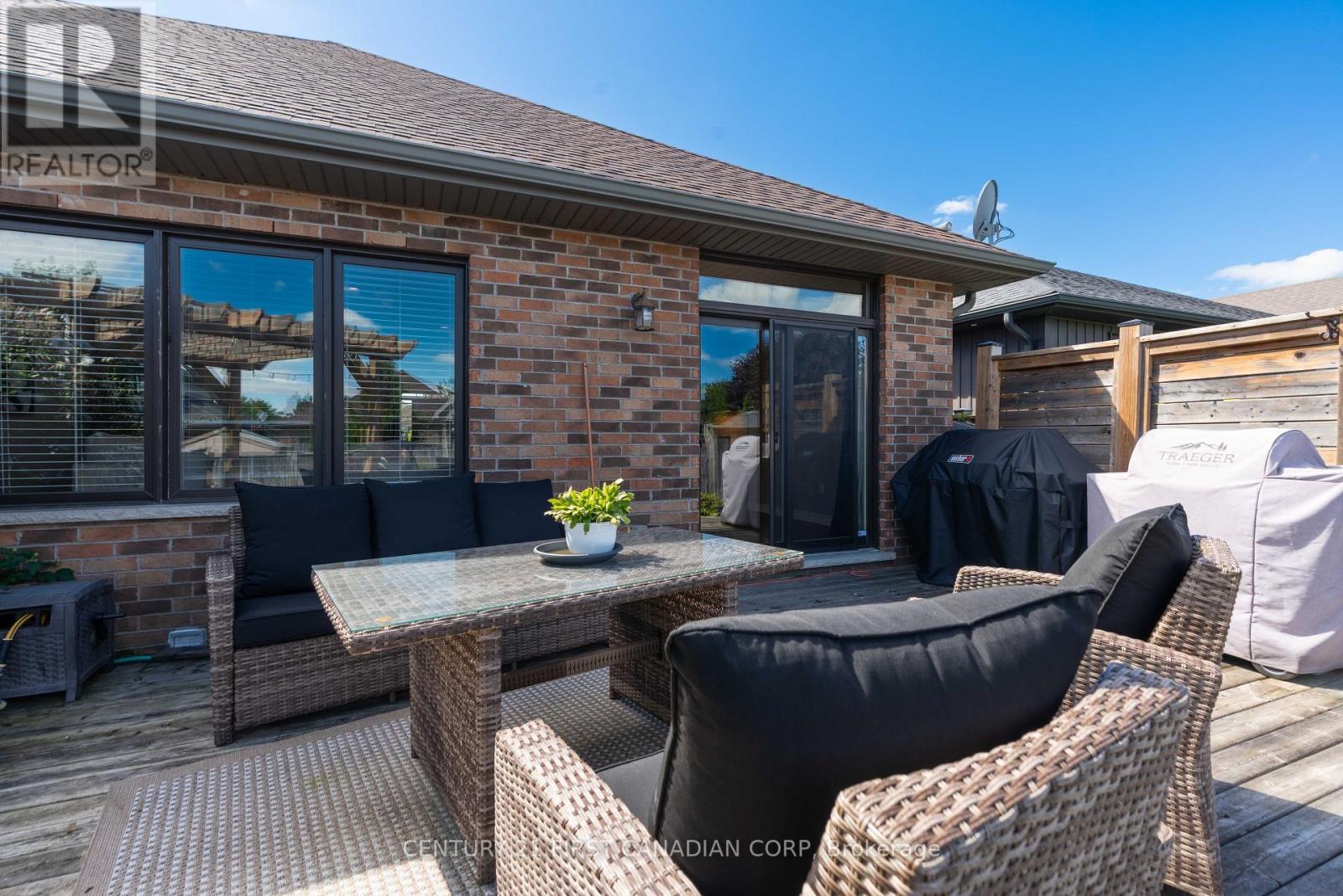 276 Walnut Street, Lucan Biddulph, Ontario  N0M 2J0 - Photo 17 - X13784028