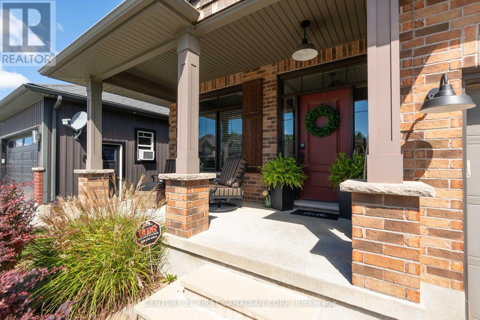 276 Walnut Street, Lucan Biddulph, Ontario  N0M 2J0 - Photo 3 - X13784028