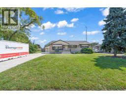 3302 WOODLAWN AVENUE, Windsor, Ontario