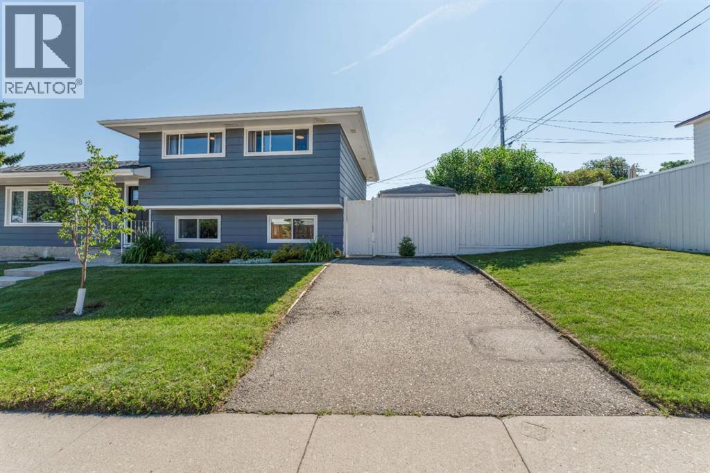 1004 Huntercove Place NW, Calgary, Alberta  T2K 4S3 - Photo 35 - A2339545