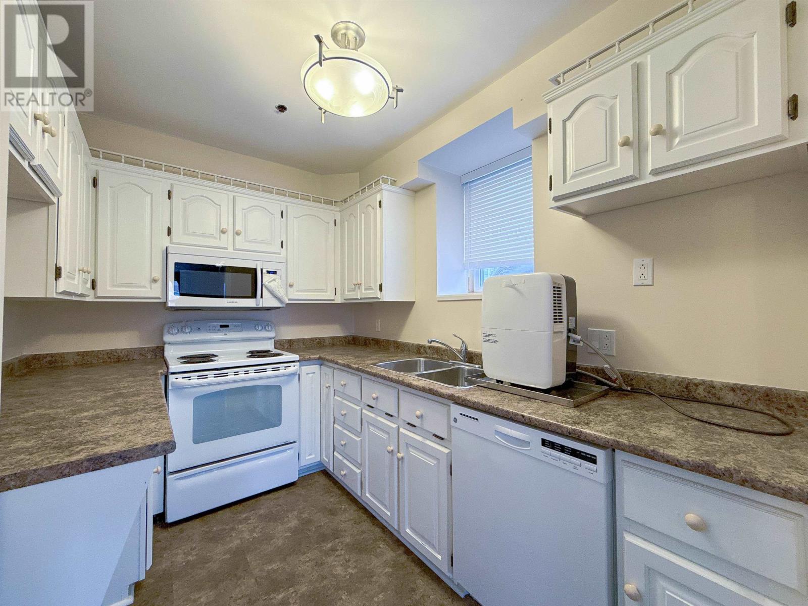 103 188 Prince Street, Charlottetown, Prince Edward Island  C1A 4R9 - Photo 10 - 202601106