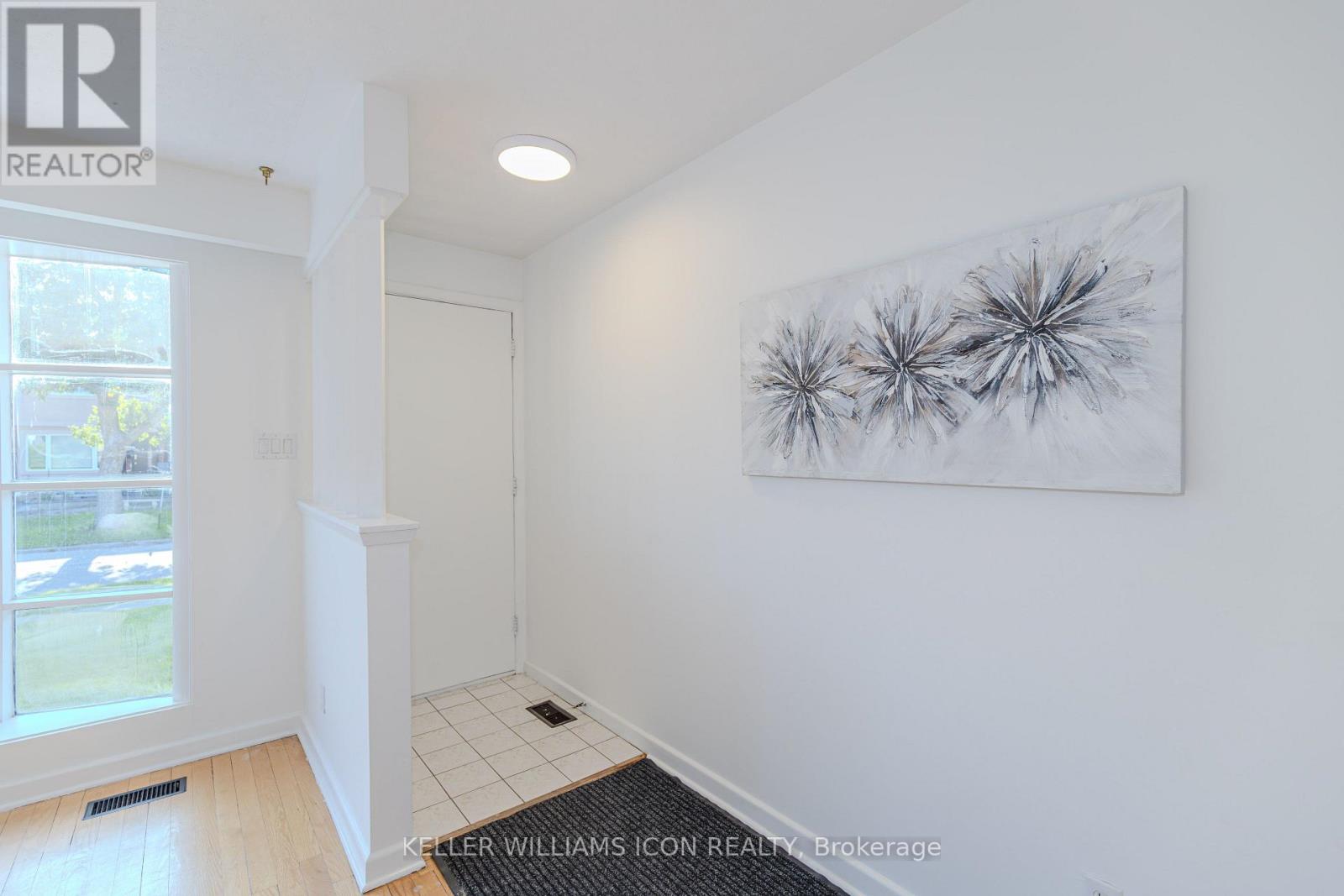 1441 Claymor Avenue, Ottawa, Ontario  K2C 1S7 - Photo 4 - X13783990