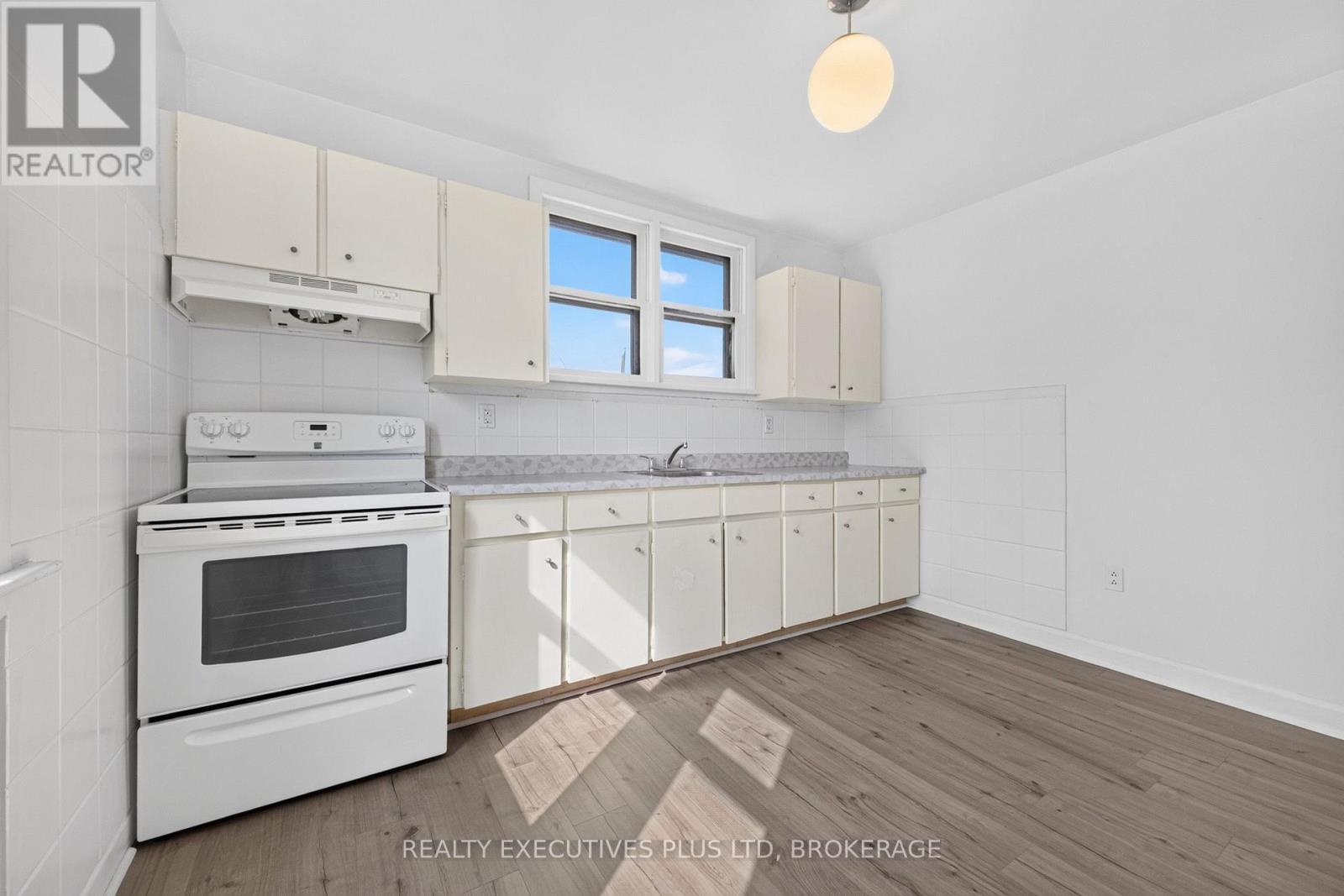 4119 Dyson Avenue, Niagara Falls, Ontario  L2E 3L6 - Photo 29 - X13784096