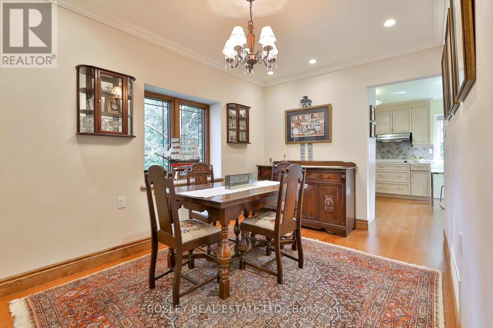 9 Cameron Crescent, Toronto, Ontario  M4G 1Z7 - Photo 12 - C13784024