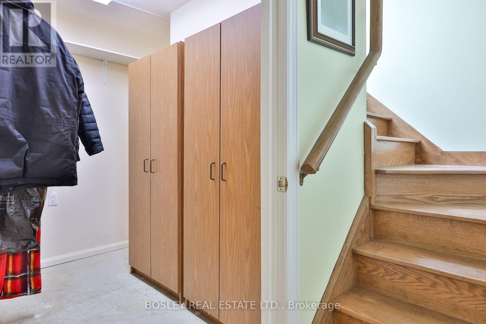 9 Cameron Crescent, Toronto, Ontario  M4G 1Z7 - Photo 27 - C13784024