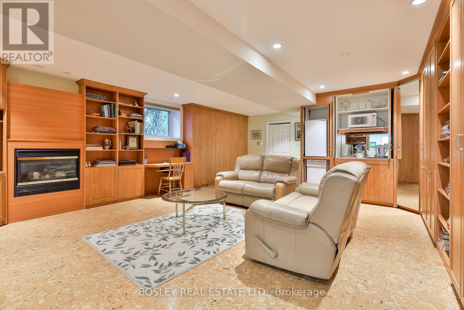 9 Cameron Crescent, Toronto, Ontario  M4G 1Z7 - Photo 30 - C13784024