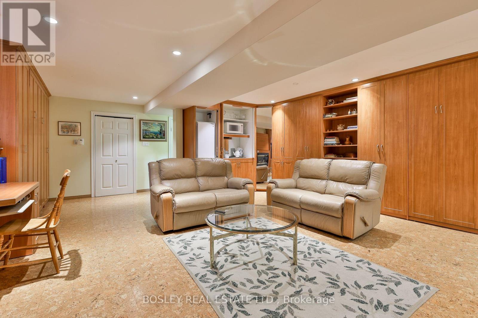 9 Cameron Crescent, Toronto, Ontario  M4G 1Z7 - Photo 31 - C13784024