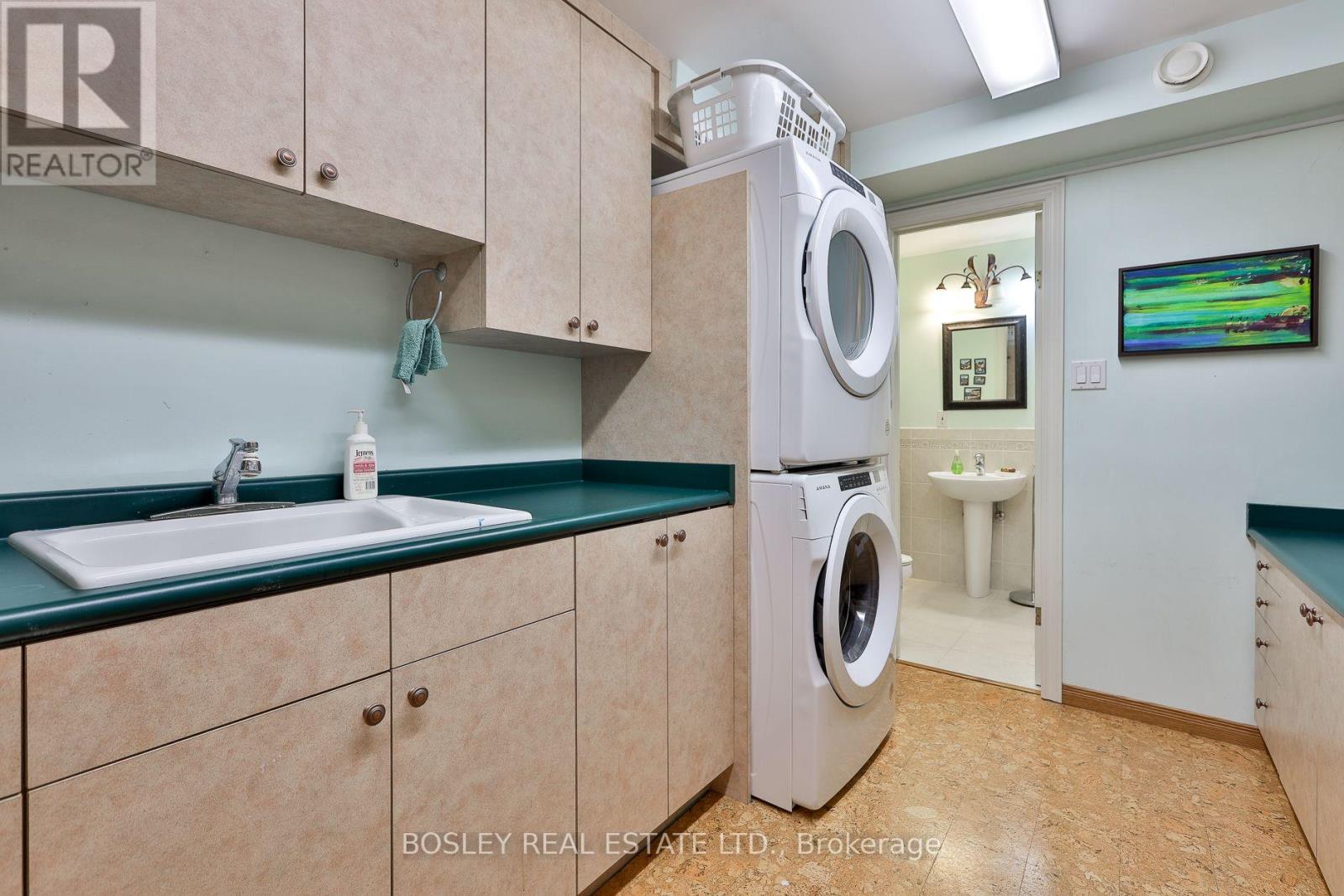 9 Cameron Crescent, Toronto, Ontario  M4G 1Z7 - Photo 33 - C13784024