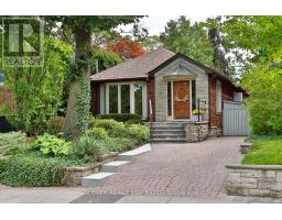 9 CAMERON CRESCENT, Toronto, Ontario