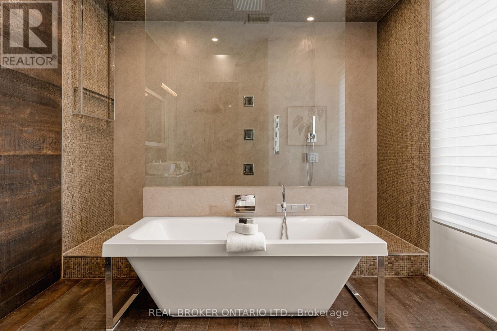 436 Glengarry Avenue, Toronto, Ontario  M5M 1E8 - Photo 22 - C13784082