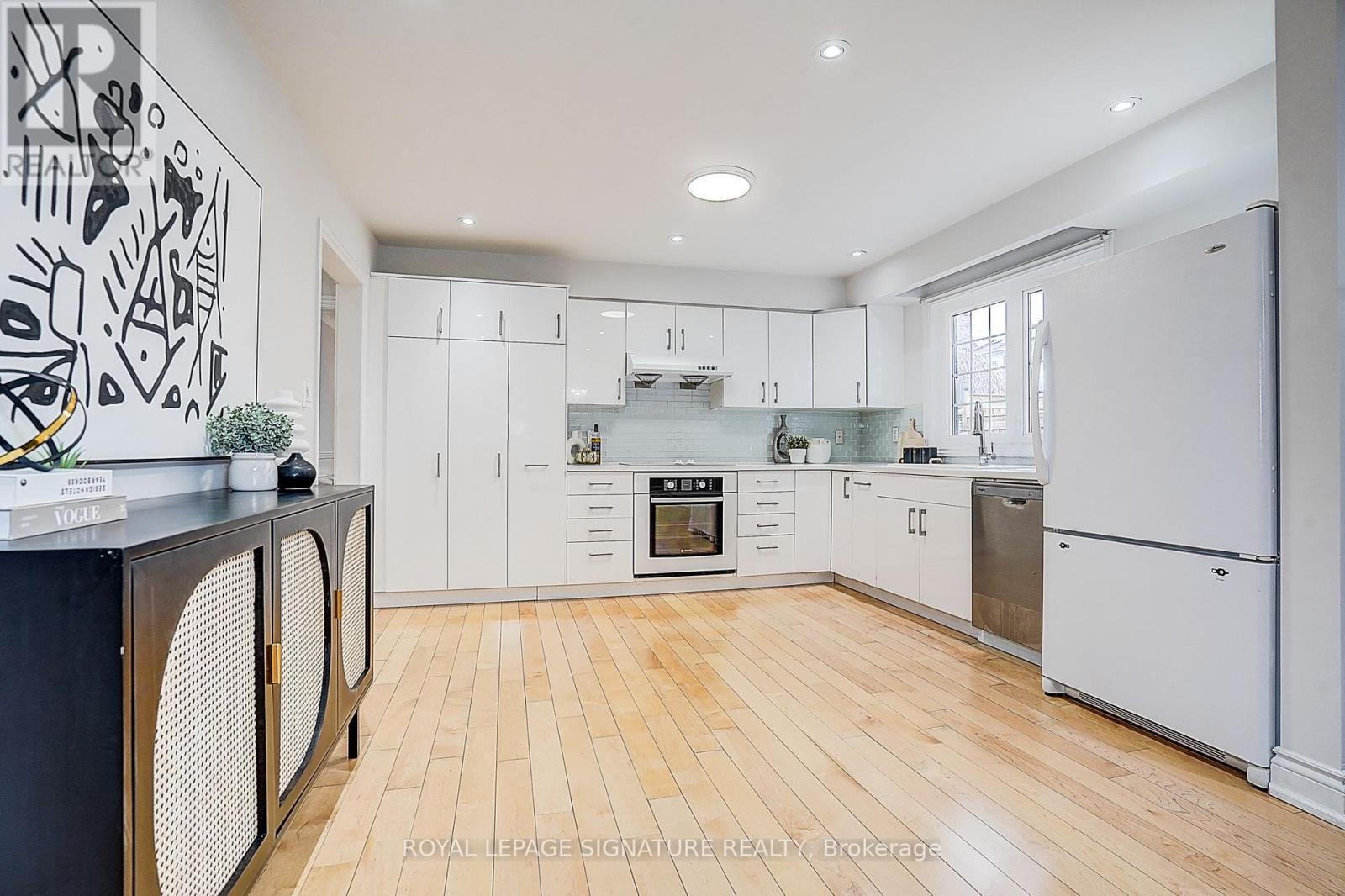 46 Caravan Drive, Toronto, Ontario  M3B 1N3 - Photo 10 - C13784104