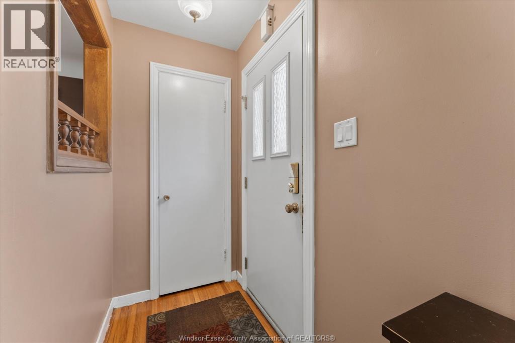 971 Isabelle Place, Windsor, Ontario  N8S 3B1 - Photo 2 - 26022563