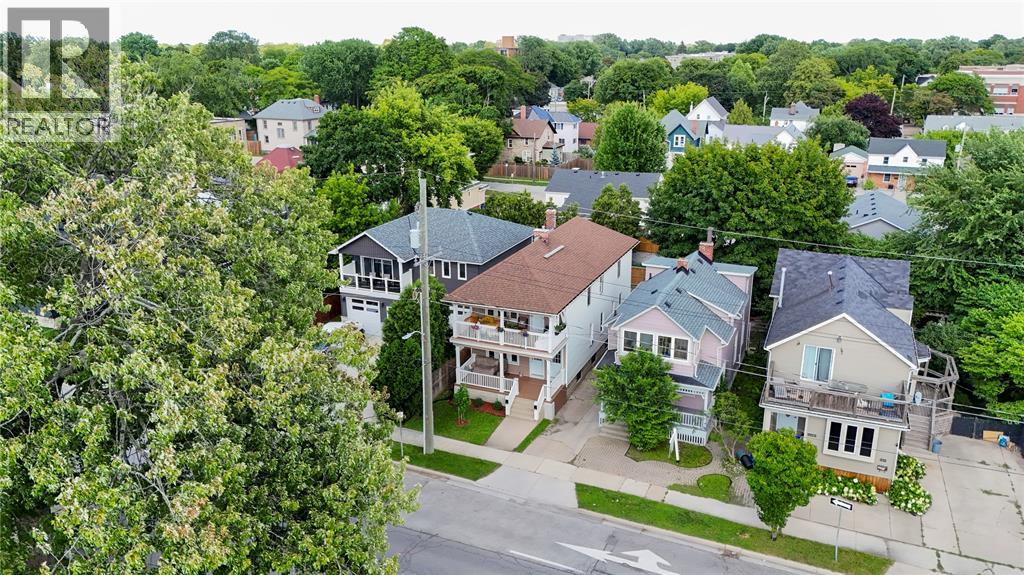 198 BROCK STREET North Sarnia Ontario Canada N7T5Z3 5
