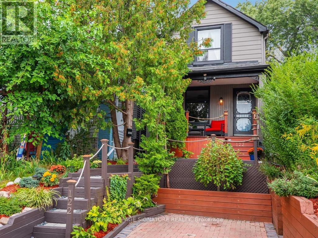 122 DUVERNET AVENUE, Toronto, Ontario