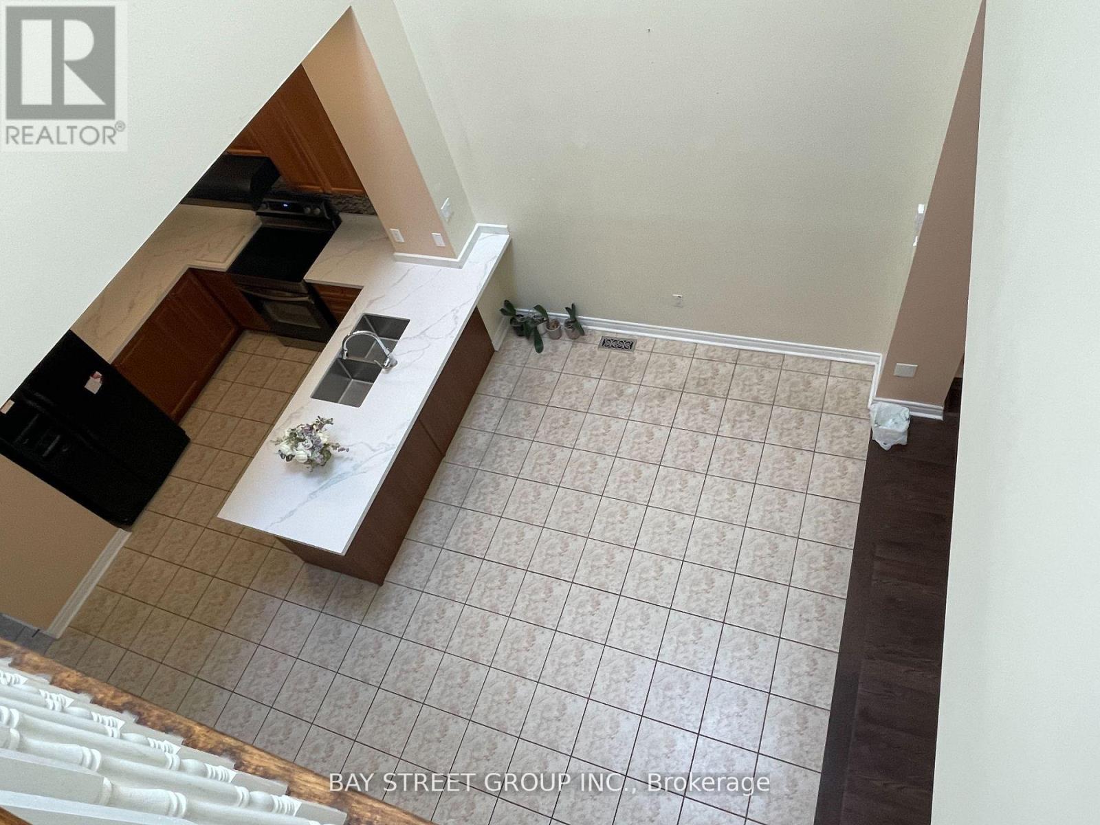220 Yorkland Street, Richmond Hill, Ontario  L4S 1A2 - Photo 13 - N13784010