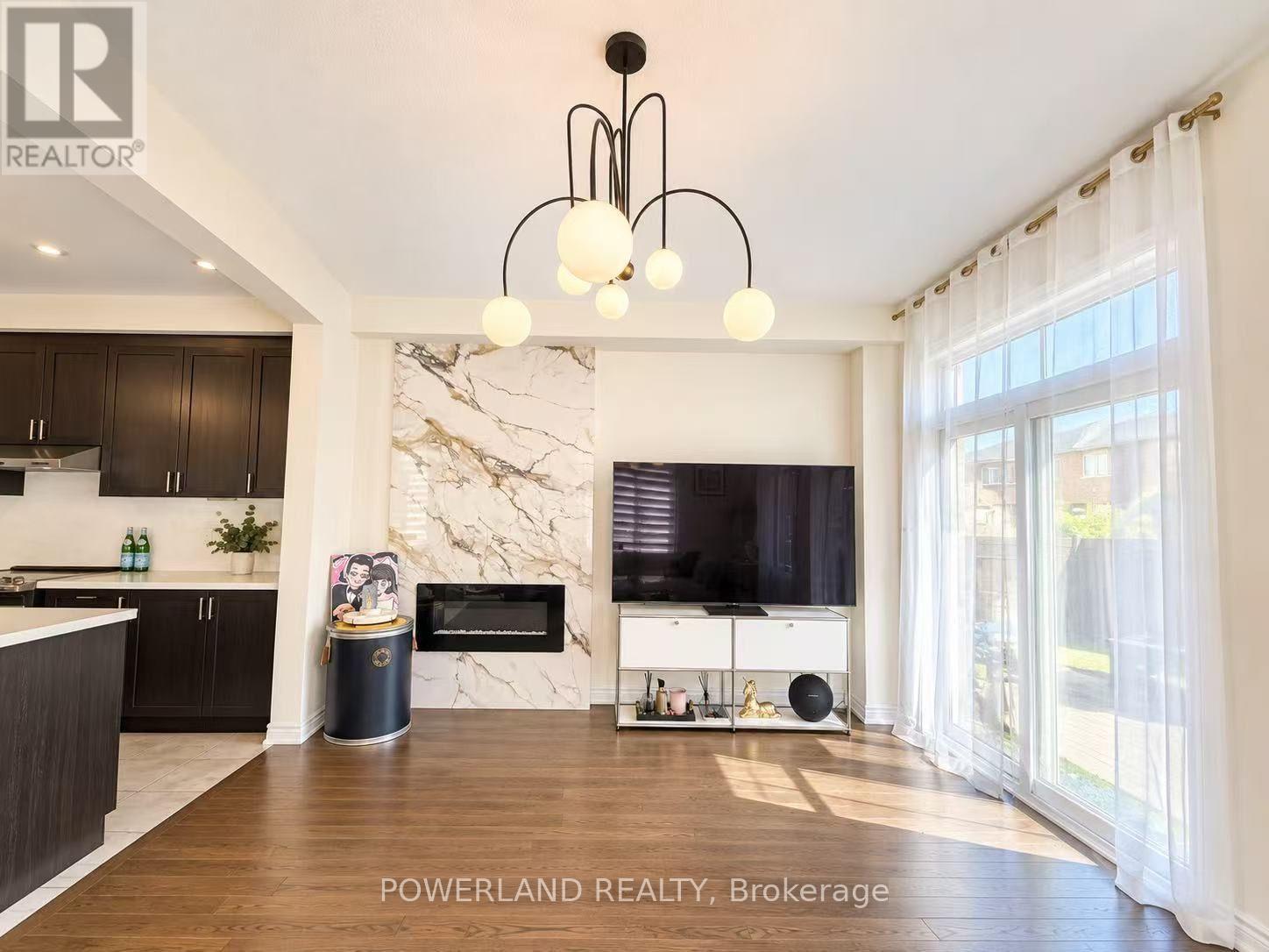59 Walter Proctor Road, East Gwillimbury, Ontario  L9N 0P1 - Photo 6 - N13784078