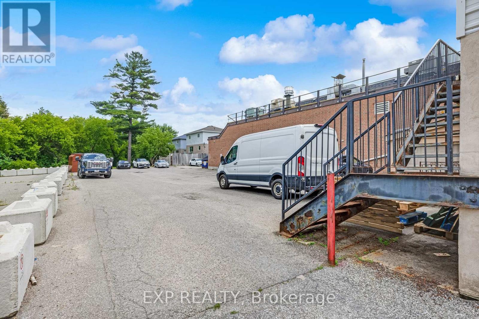 19423 Yonge Street, East Gwillimbury, Ontario L9N 1L8 - Photo 10 - N13784098