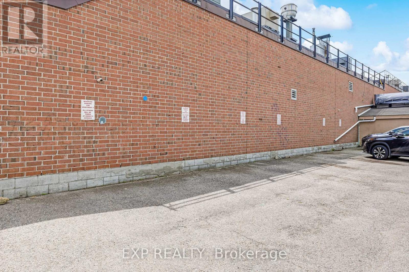 19423 Yonge Street, East Gwillimbury, Ontario L9N 1L8 - Photo 12 - N13784098