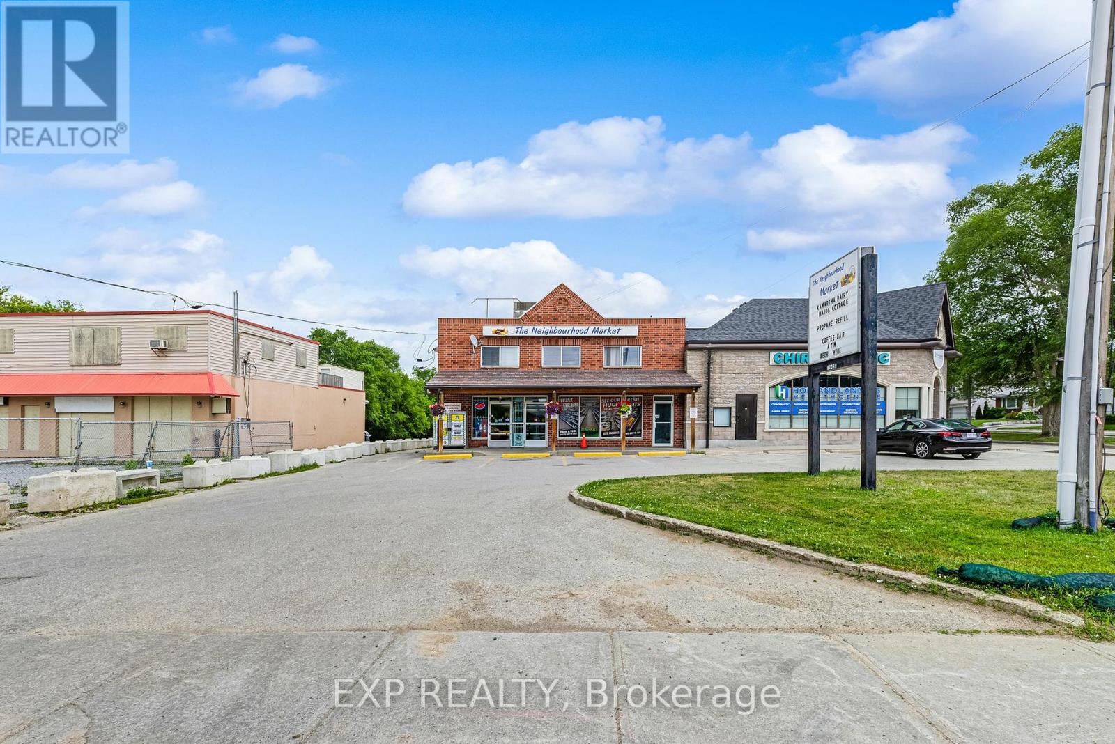 19423 Yonge Street, East Gwillimbury, Ontario L9N 1L8 - Photo 5 - N13784098